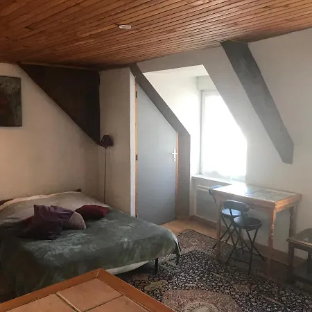 Studio 800 Metres De La -